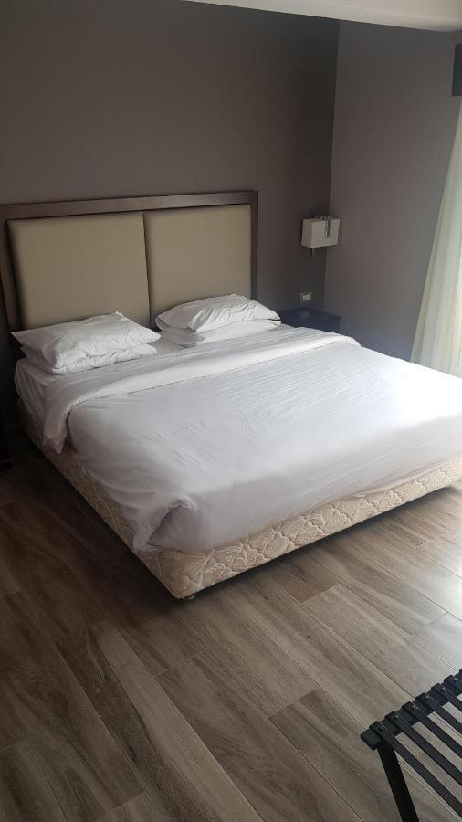 Green Plaza Inn "'Business &Families Only"' Alexandria Ruang foto