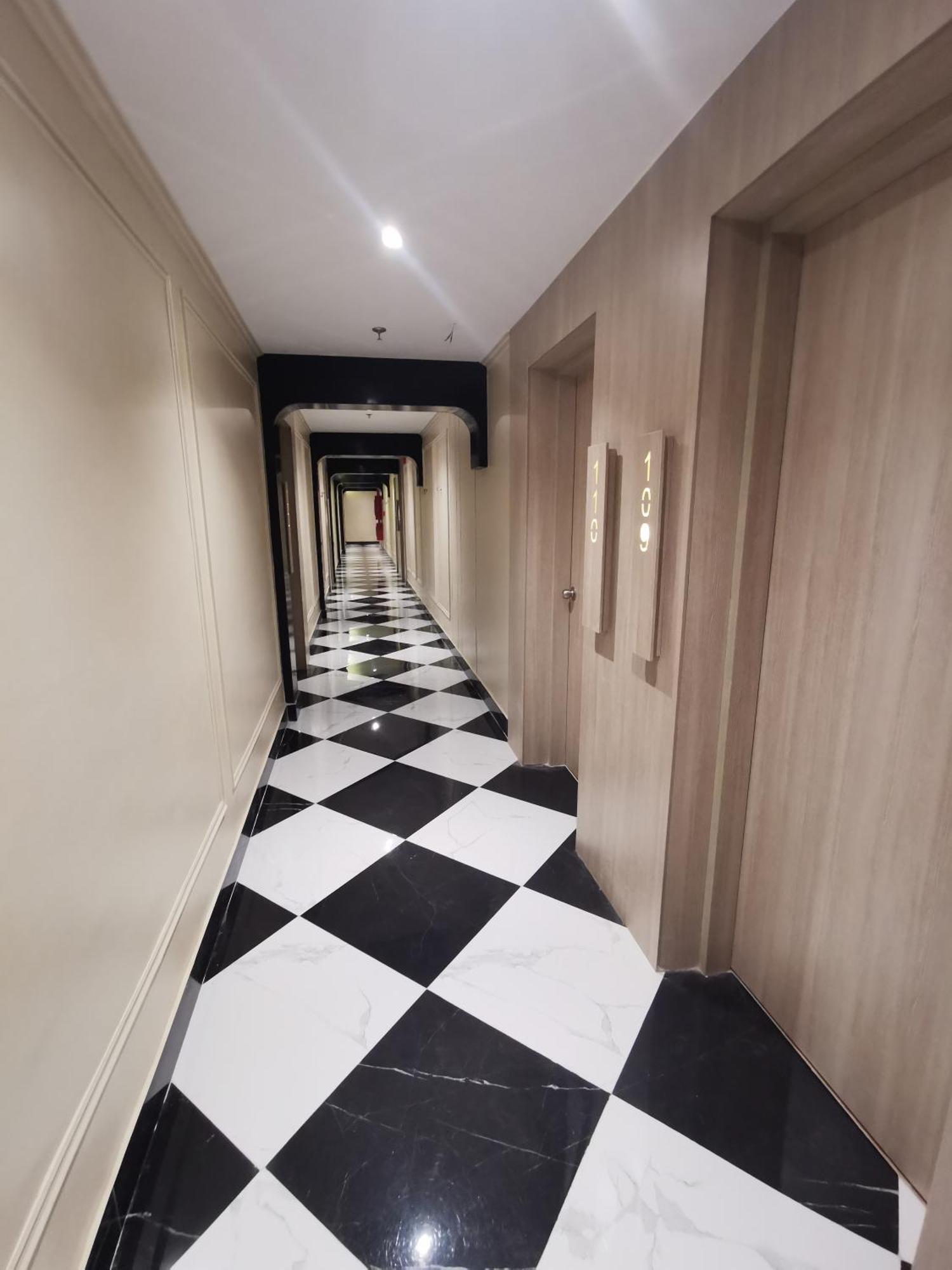 Green Plaza Inn "'Business &Families Only"' Alexandria Bagian luar foto