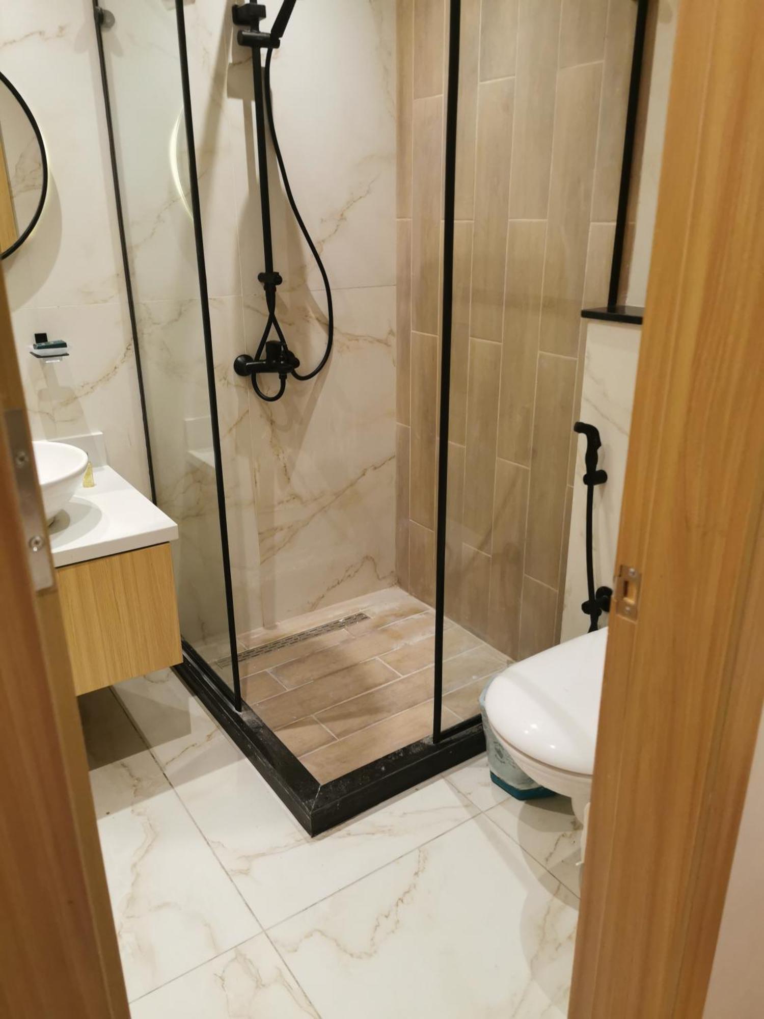 Green Plaza Inn "'Business &Families Only"' Alexandria Bagian luar foto